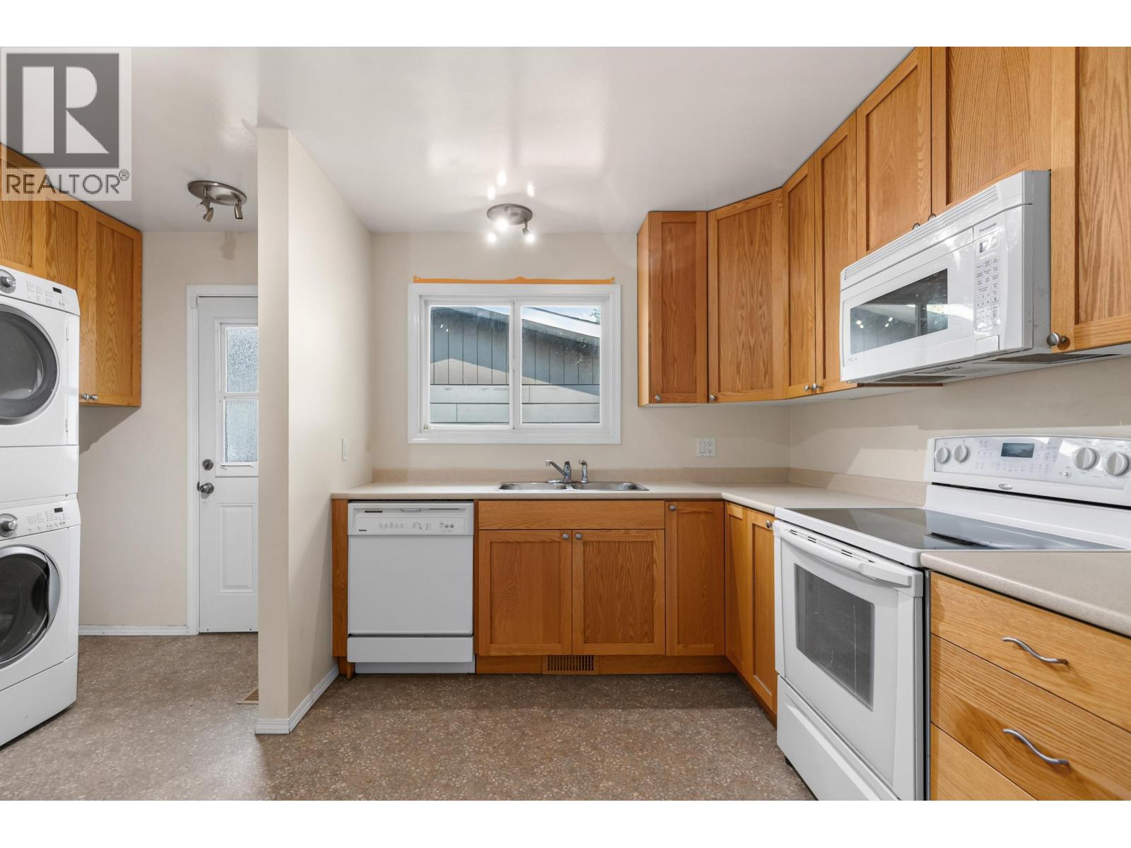 2973-2977 MCGILL CRESCENT - Image 2