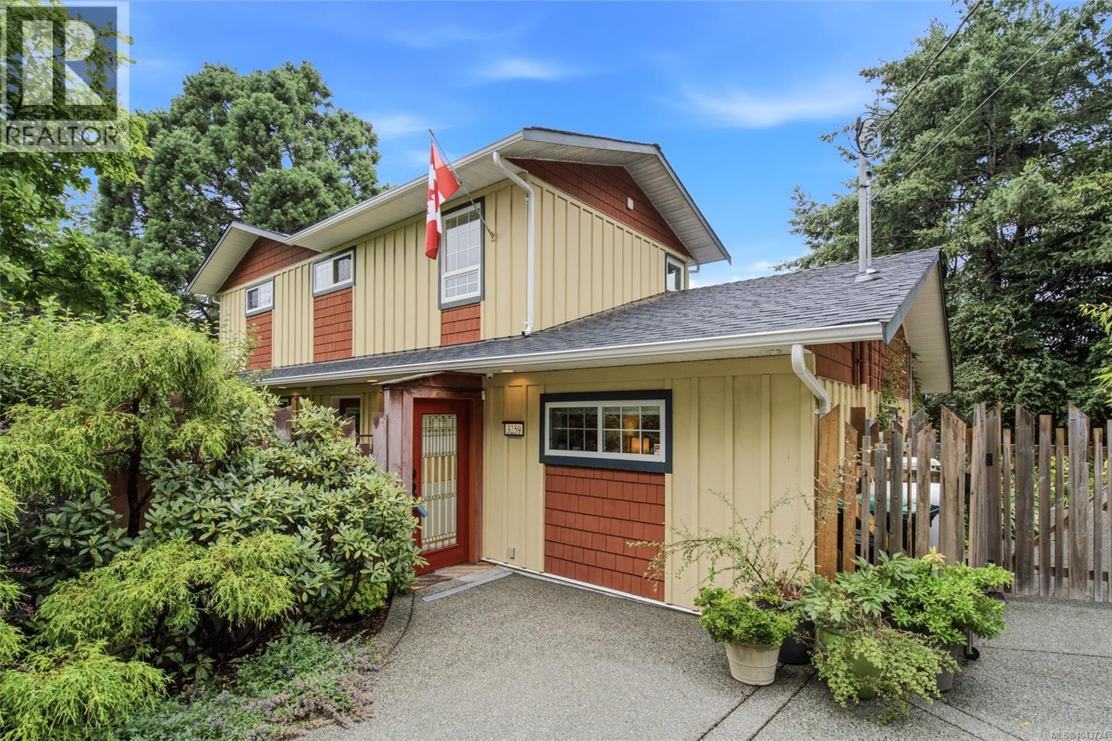 3259 Dolphin Dr - 3