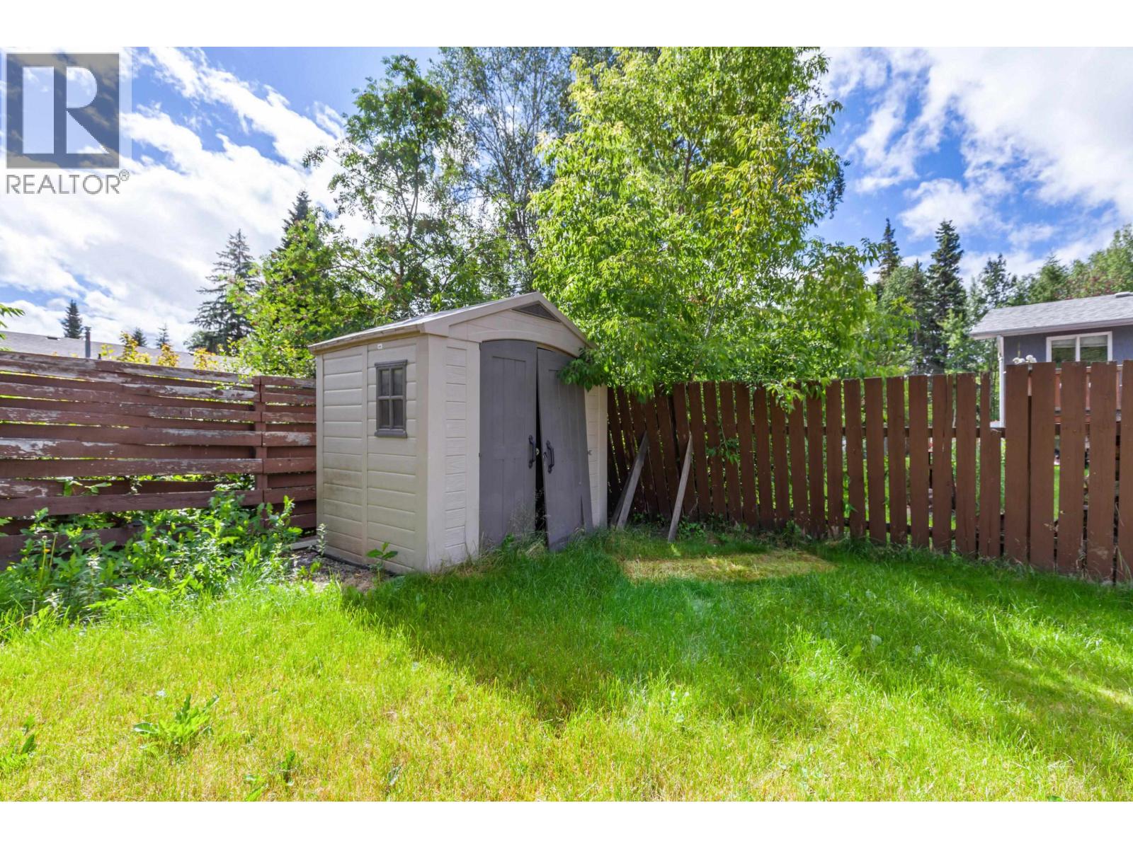 2973-2977 MCGILL CRESCENT - 36