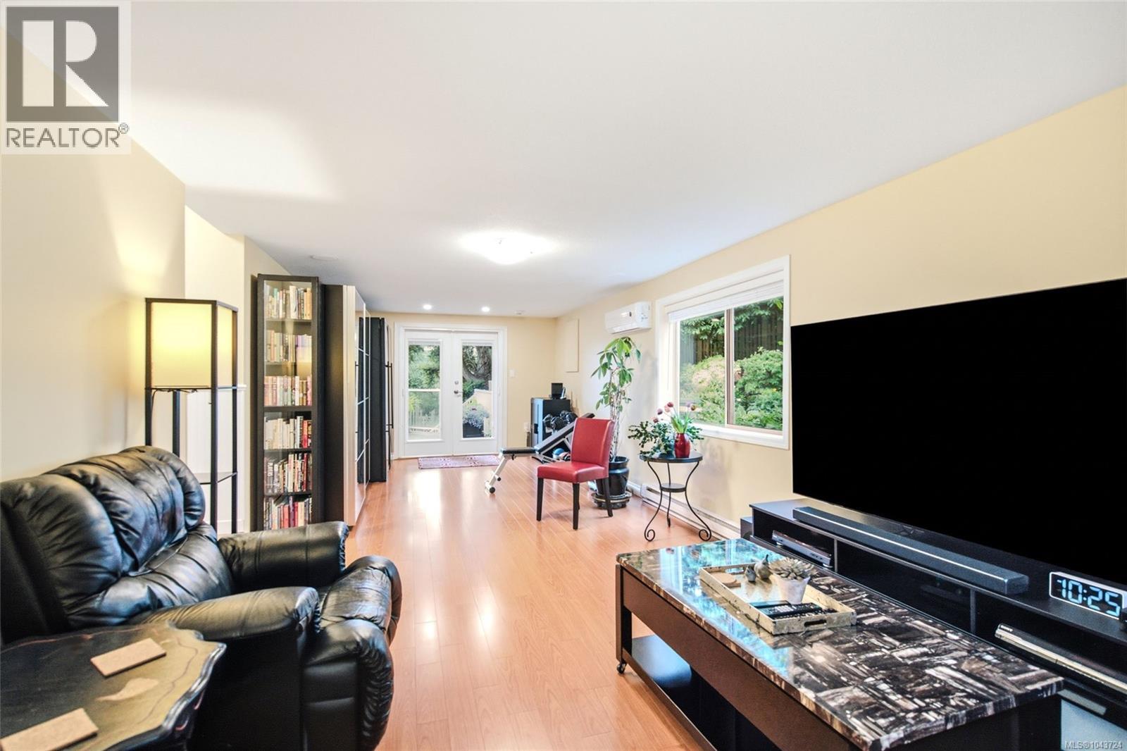 3259 Dolphin Dr - Image 27