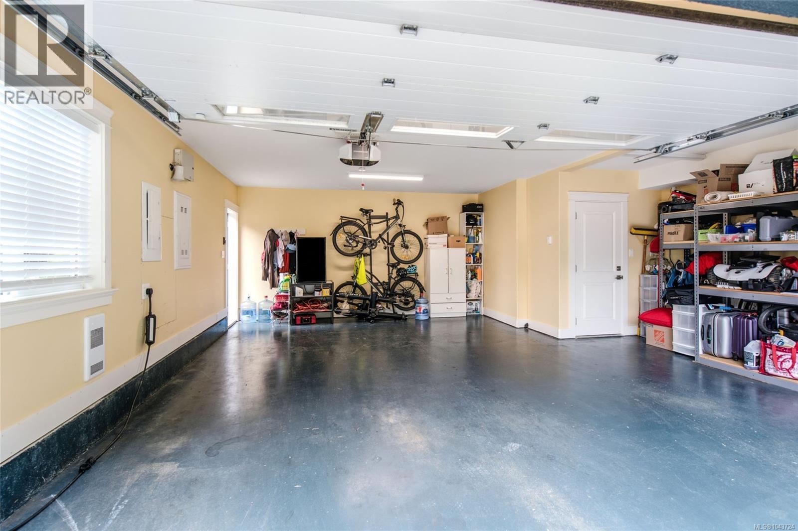 3259 Dolphin Dr - 63