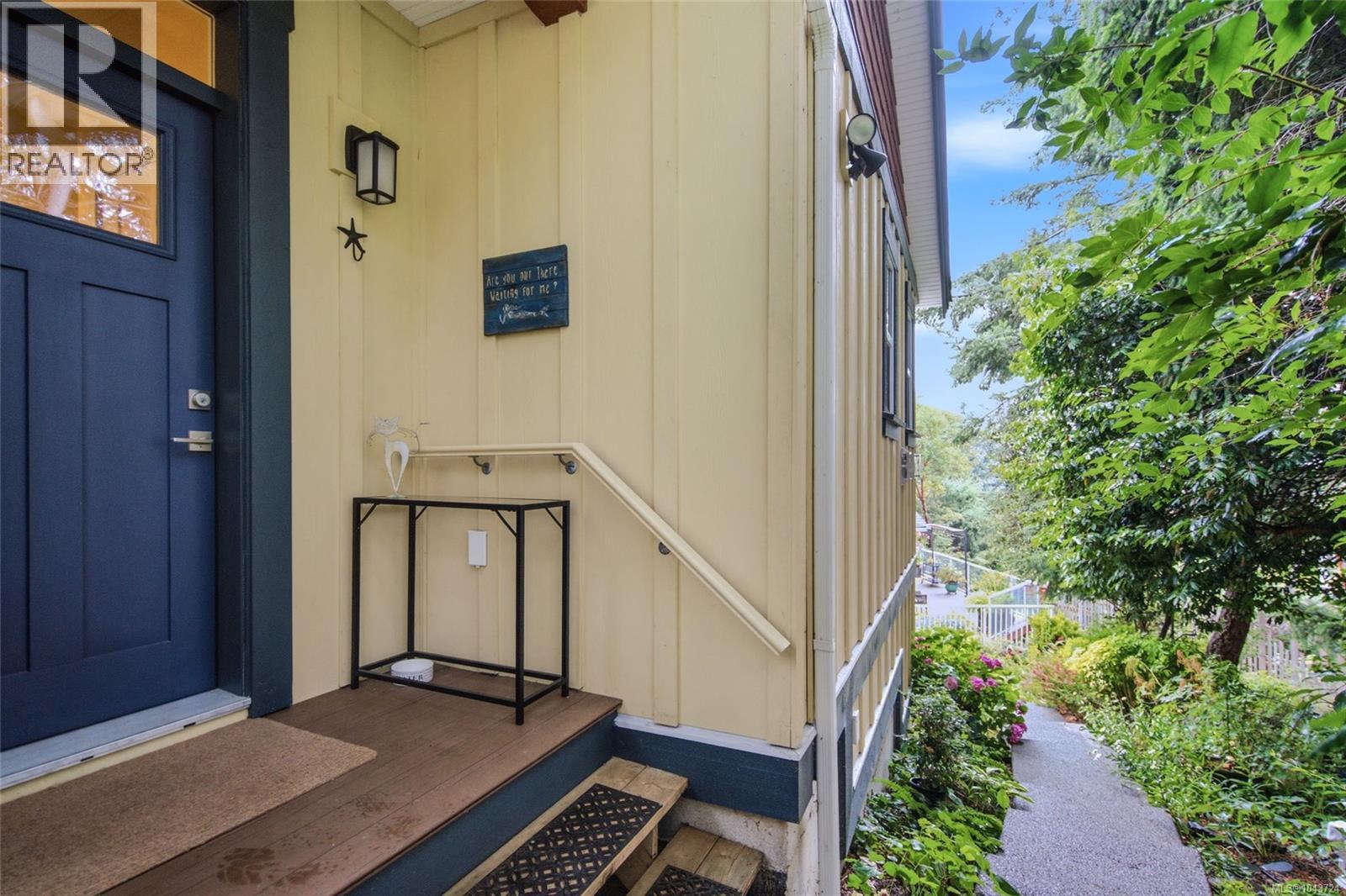 3259 Dolphin Dr - 56