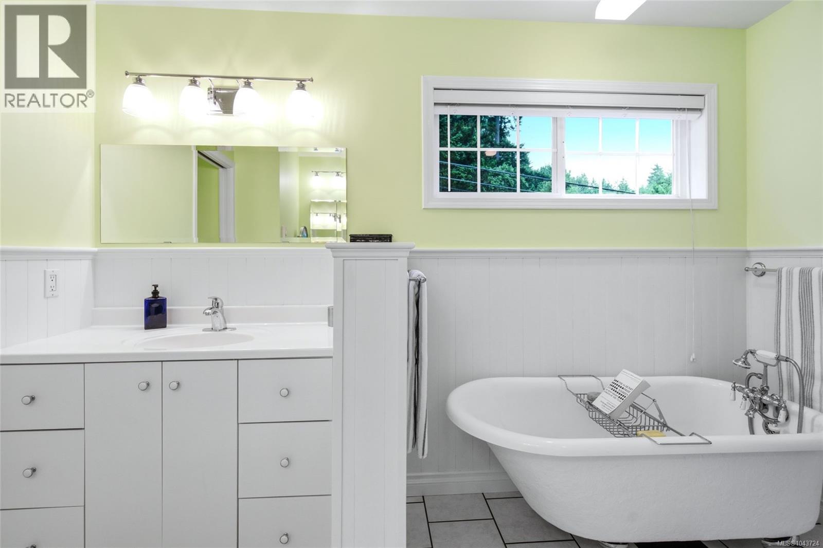 3259 Dolphin Dr - 42