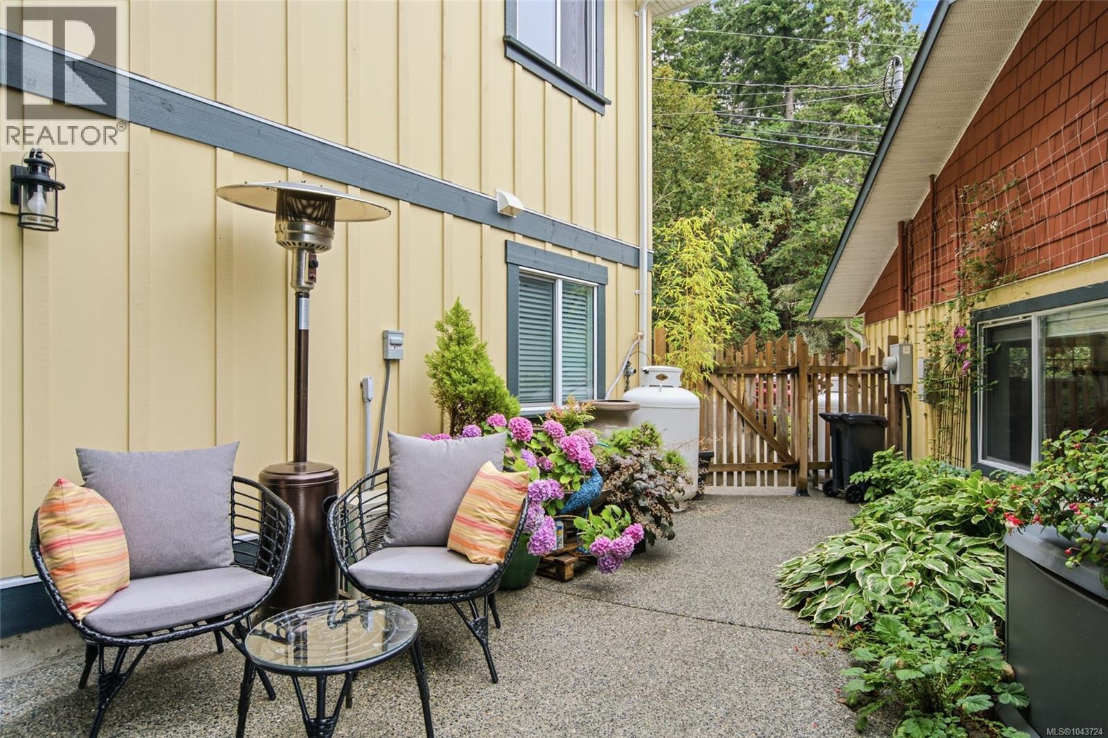 3259 Dolphin Dr - 57