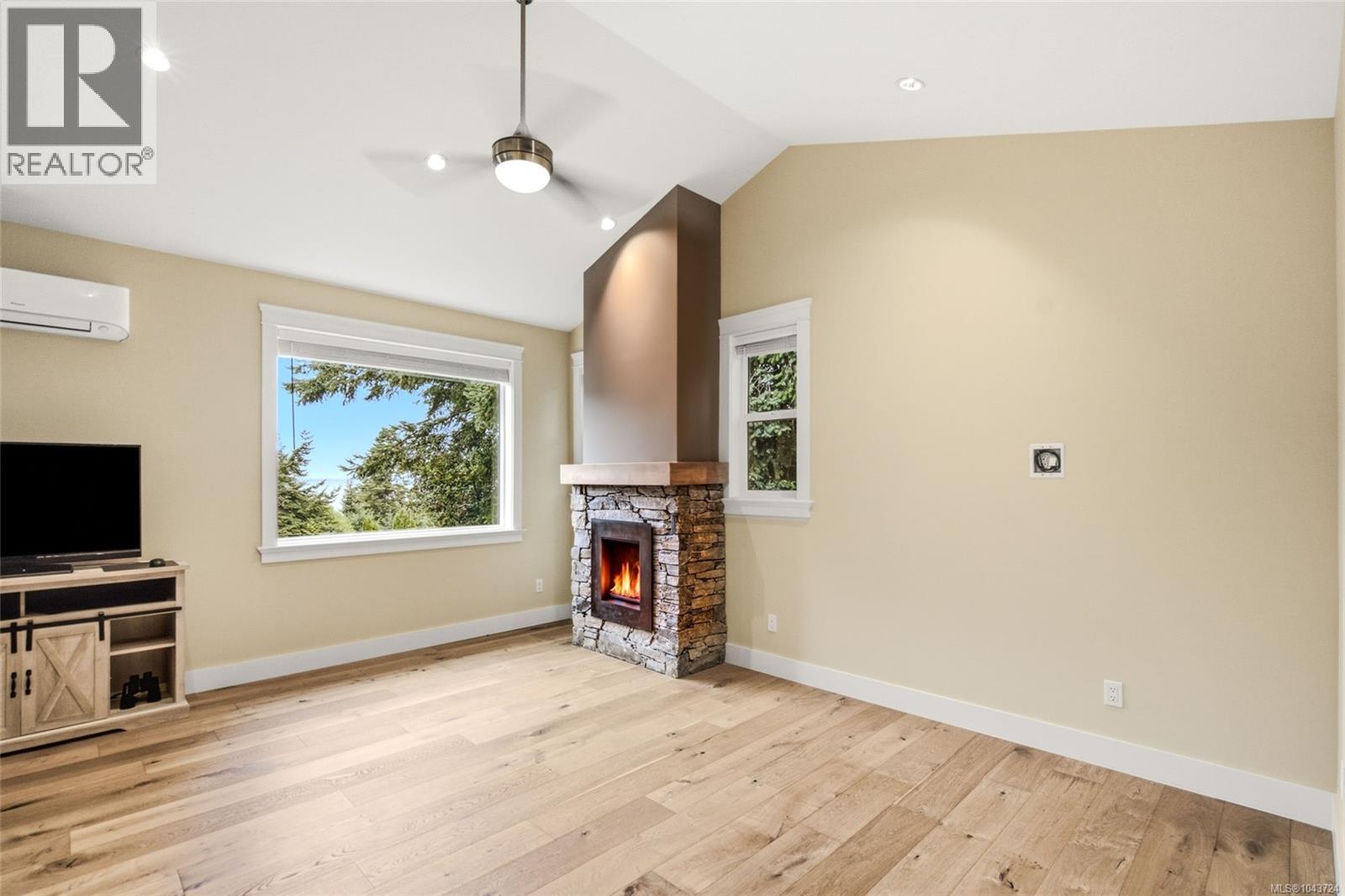 3259 Dolphin Dr - Image 59