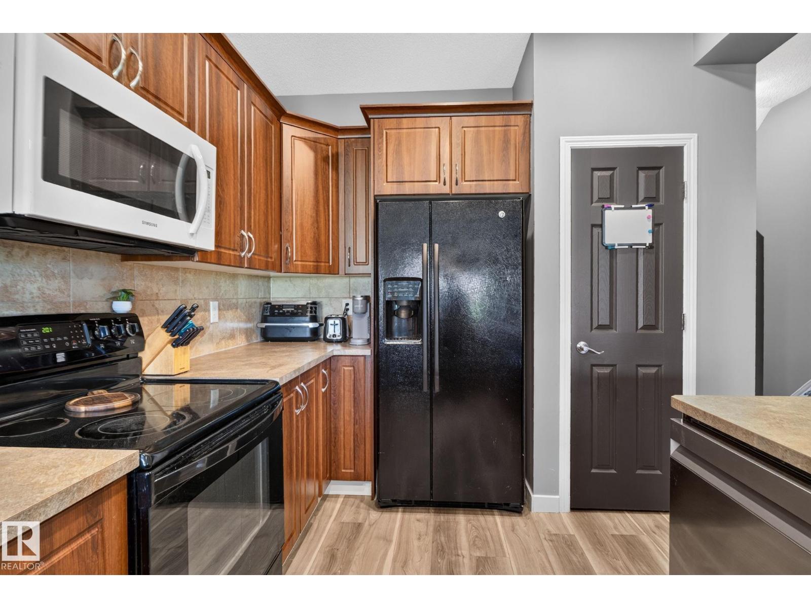 385 SIMMONDS WY - 15