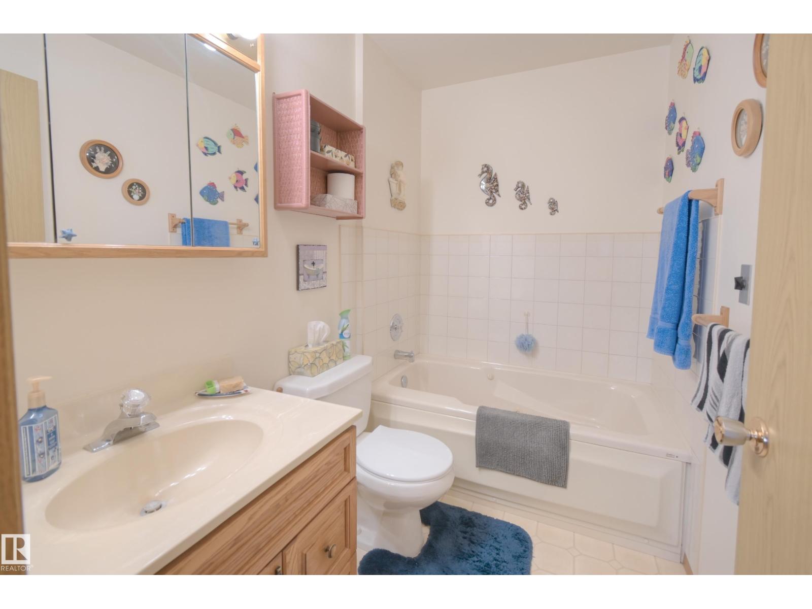 #128 4521 LAKESHORE RD - 18