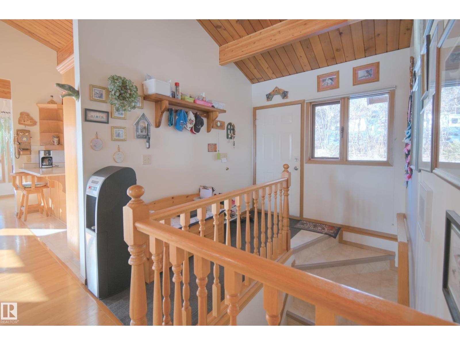 #128 4521 LAKESHORE RD - 15