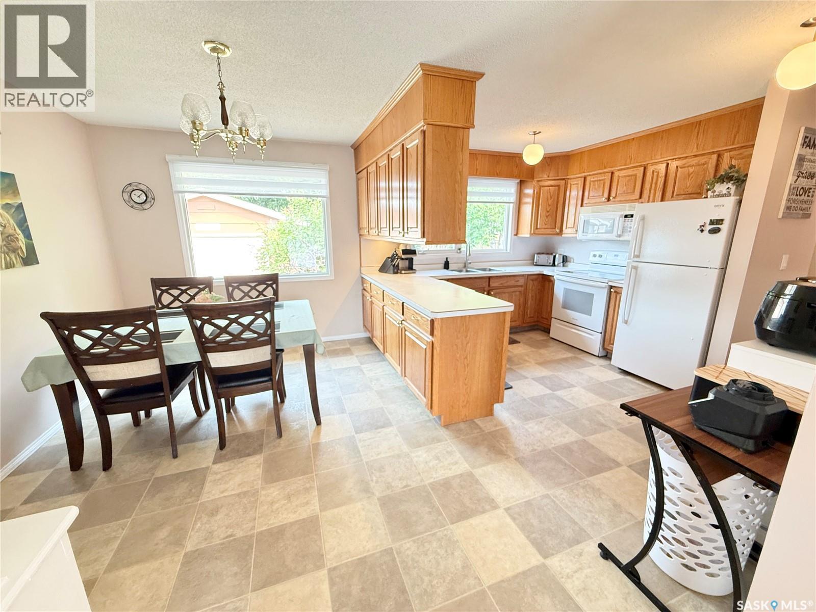 715 Brimacombe DRIVE - Image 11