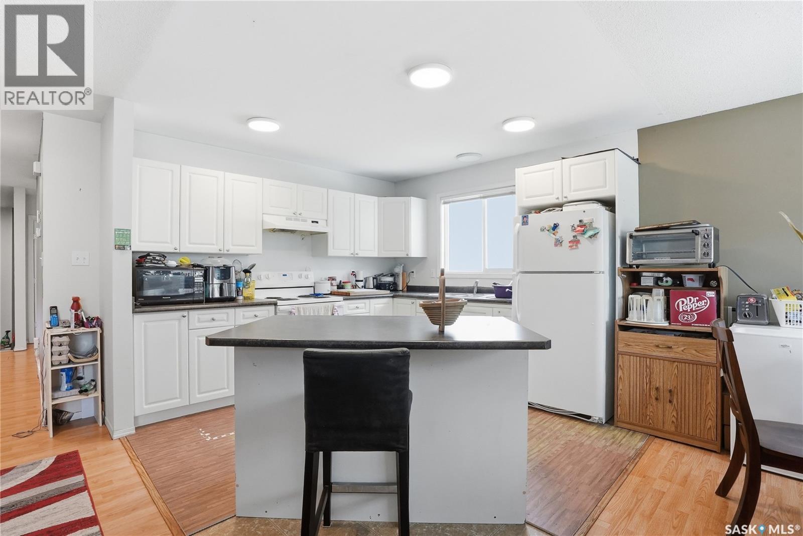 222 V AVENUE S - 10