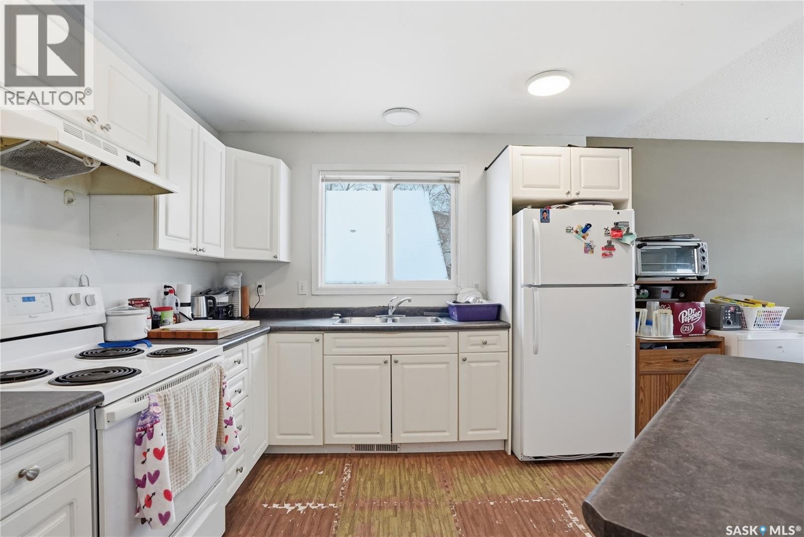 222 V AVENUE S - 11
