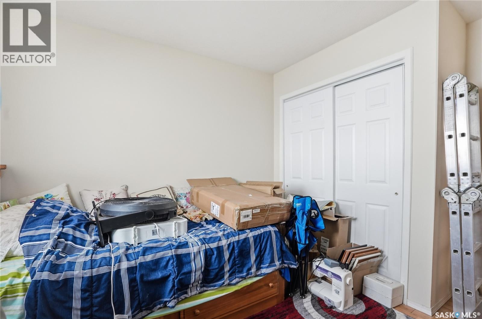 222 V AVENUE S - 22