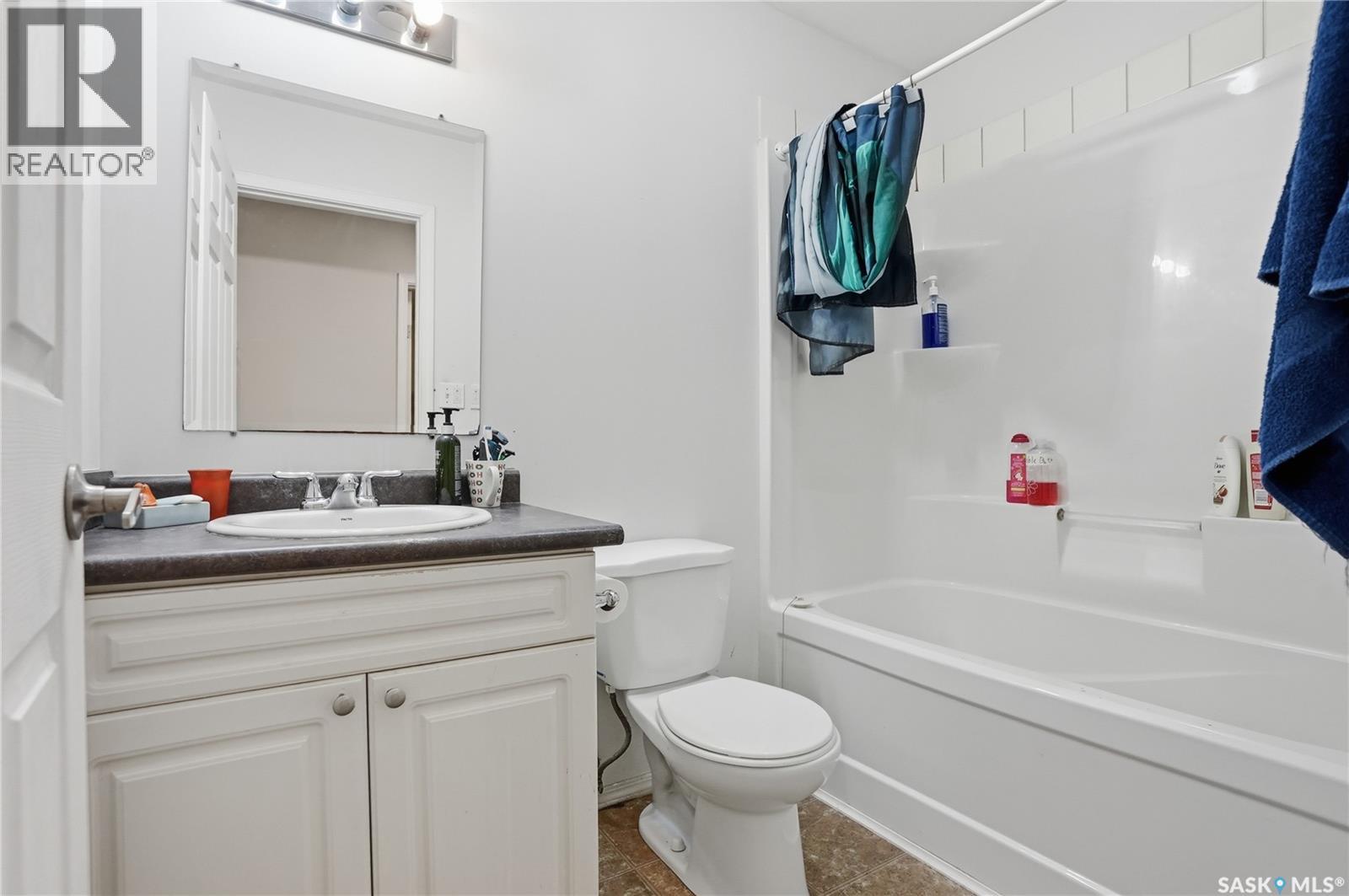222 V AVENUE S - 26