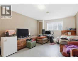 222 V Avenue S, Saskatoon, SK S7M3B3 Photo 23