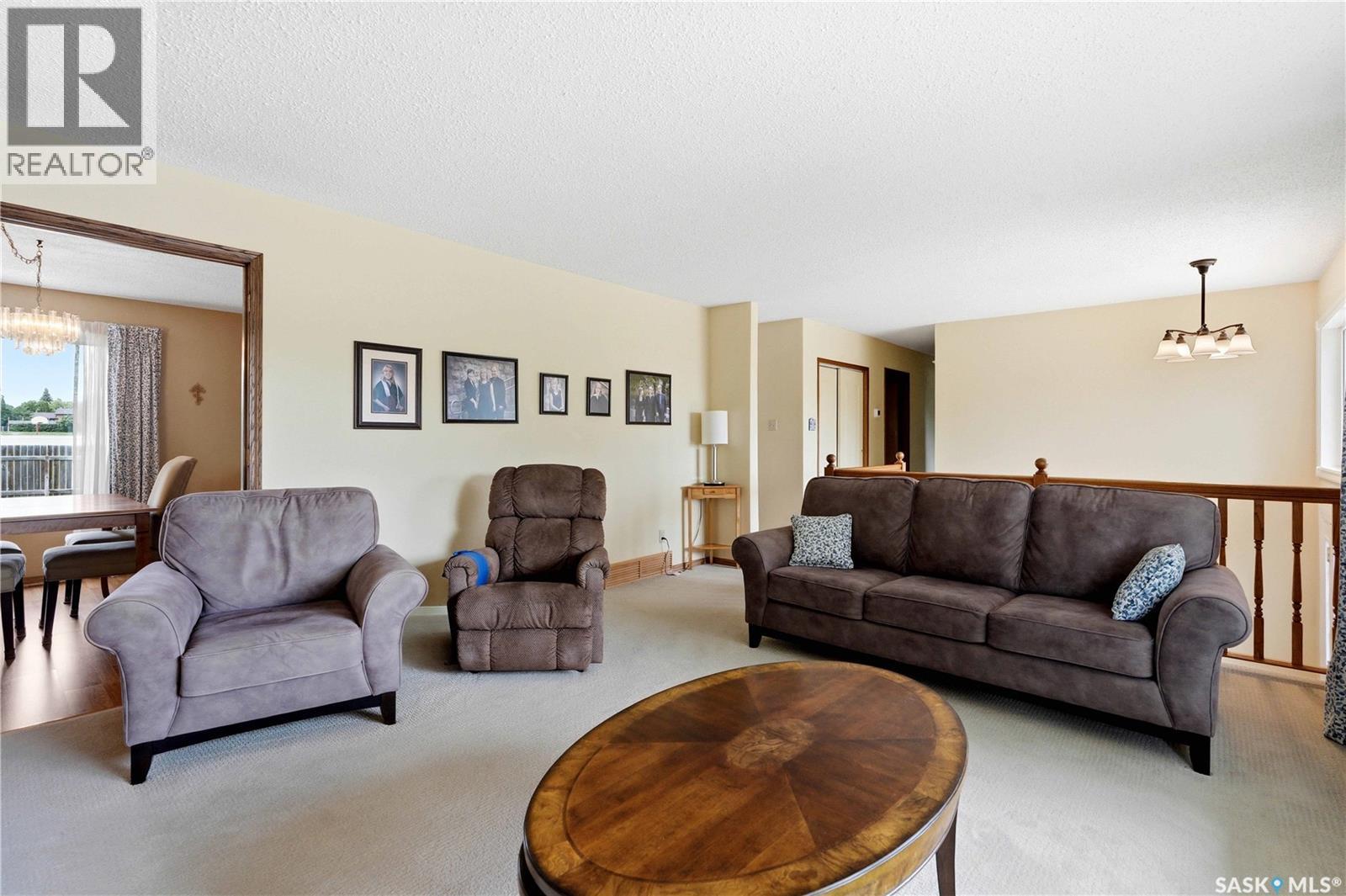 515 Frobisher CRESCENT - Image 6