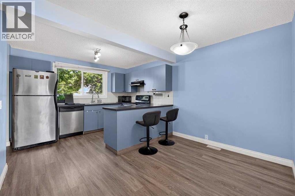 538 Woodbine Boulevard SW - 13
