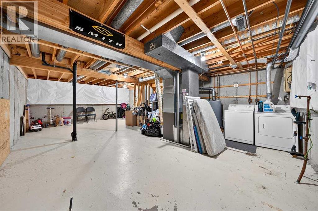 538 Woodbine Boulevard SW - 33