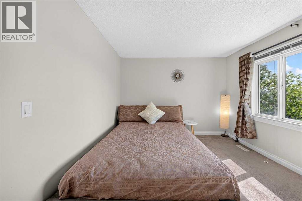 538 Woodbine Boulevard SW - 31