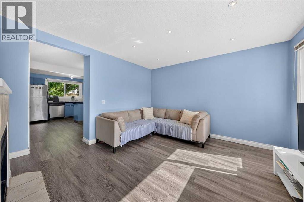 538 Woodbine Boulevard SW - 9