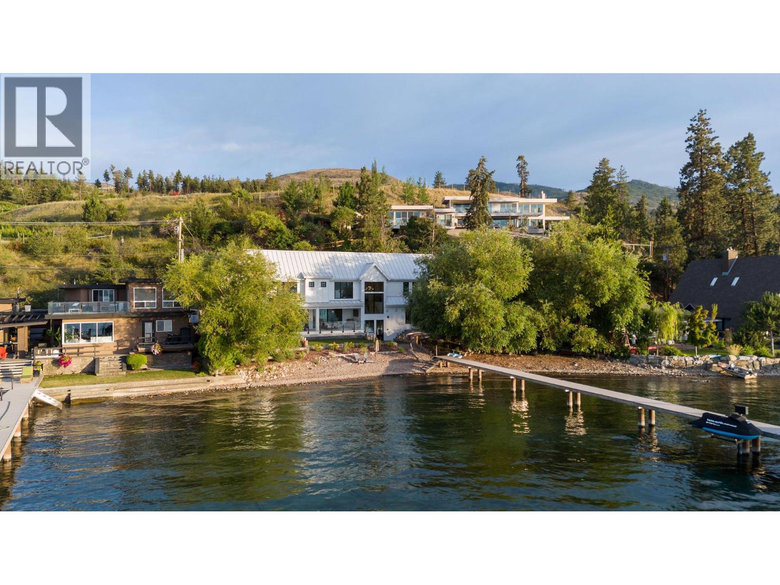 5268 Lakeshore Road - 25