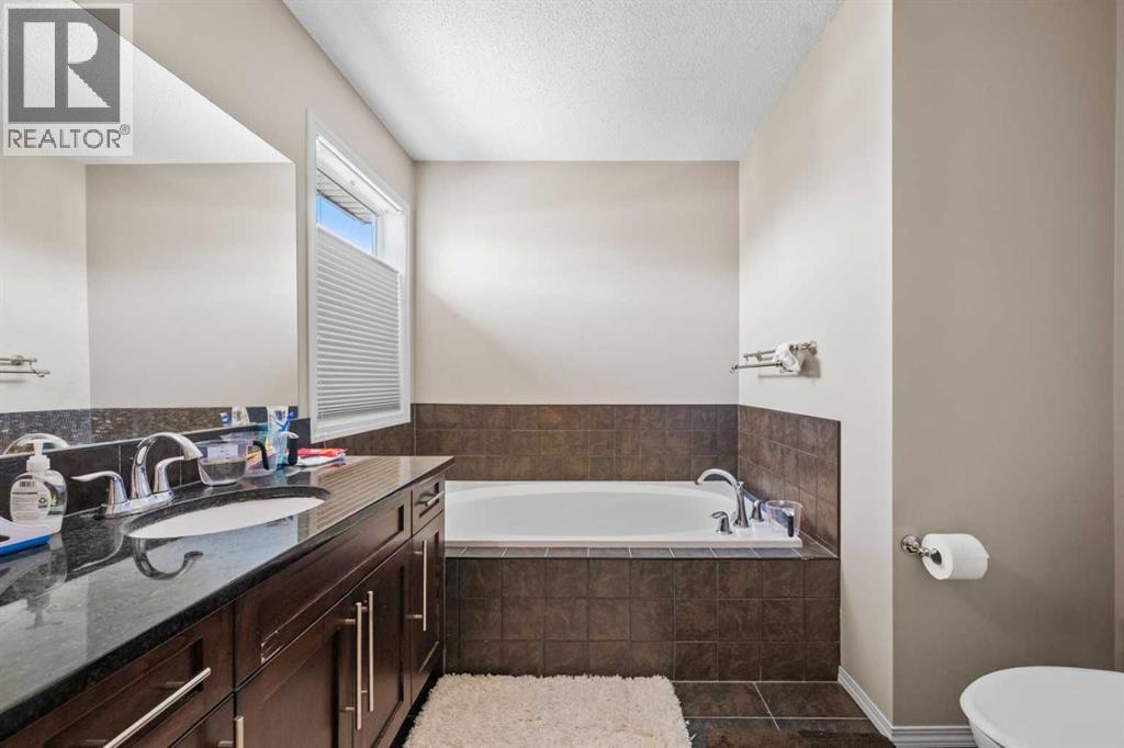 16 Cranarch Grove SE - 8