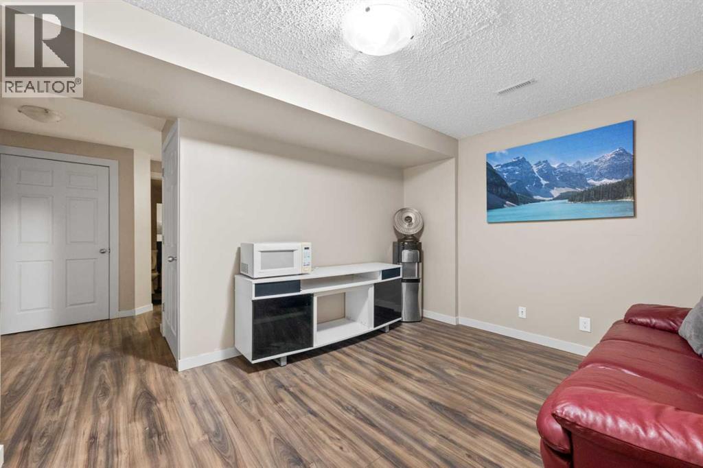 16 Cranarch Grove SE - 10