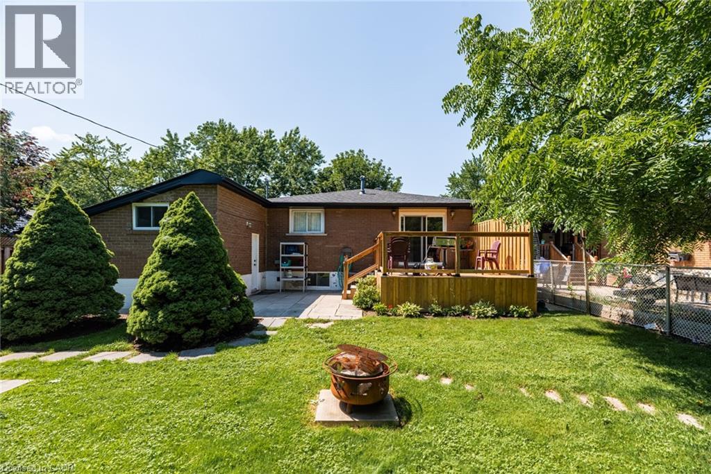 1315 ROSEMARY Crescent - Image 30
