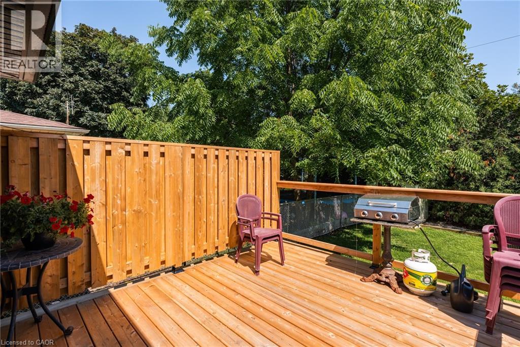 1315 ROSEMARY Crescent - Image 25