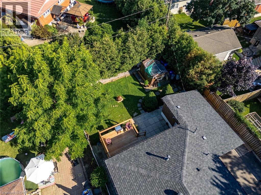 1315 ROSEMARY Crescent - Image 34