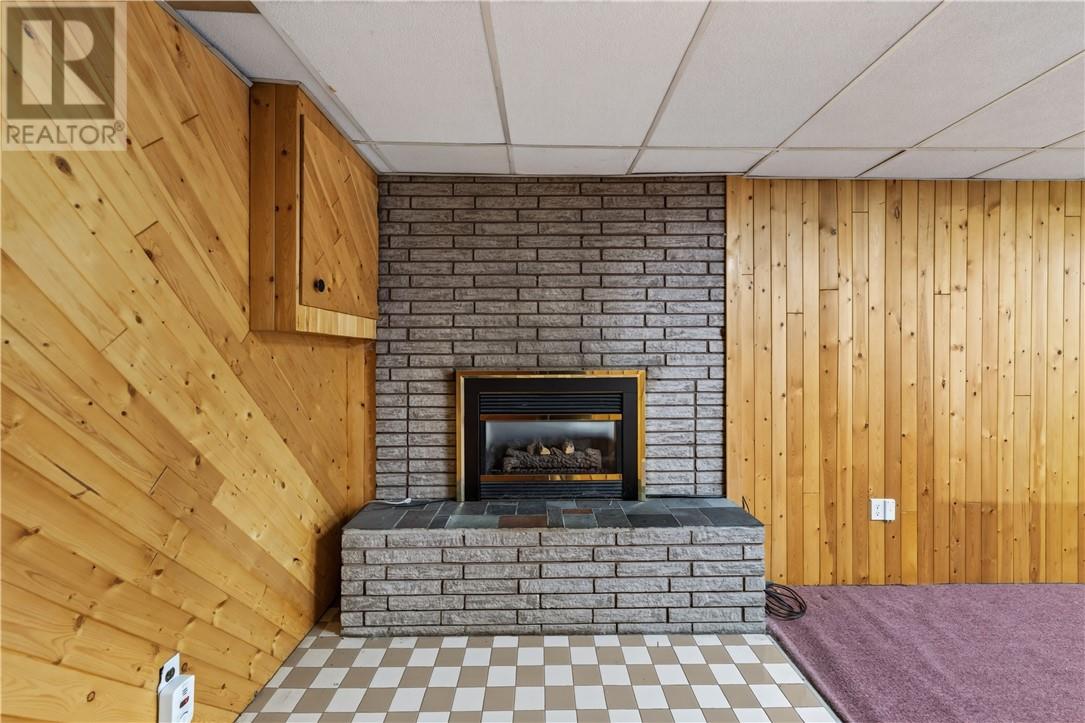 831 Sunnyside Road - 23