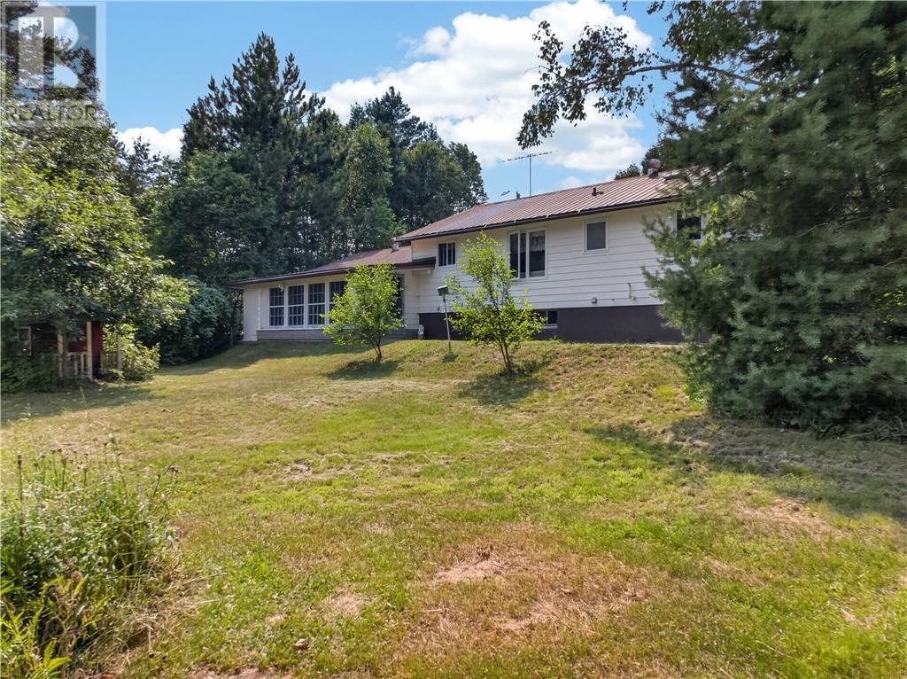 831 Sunnyside Road - 39