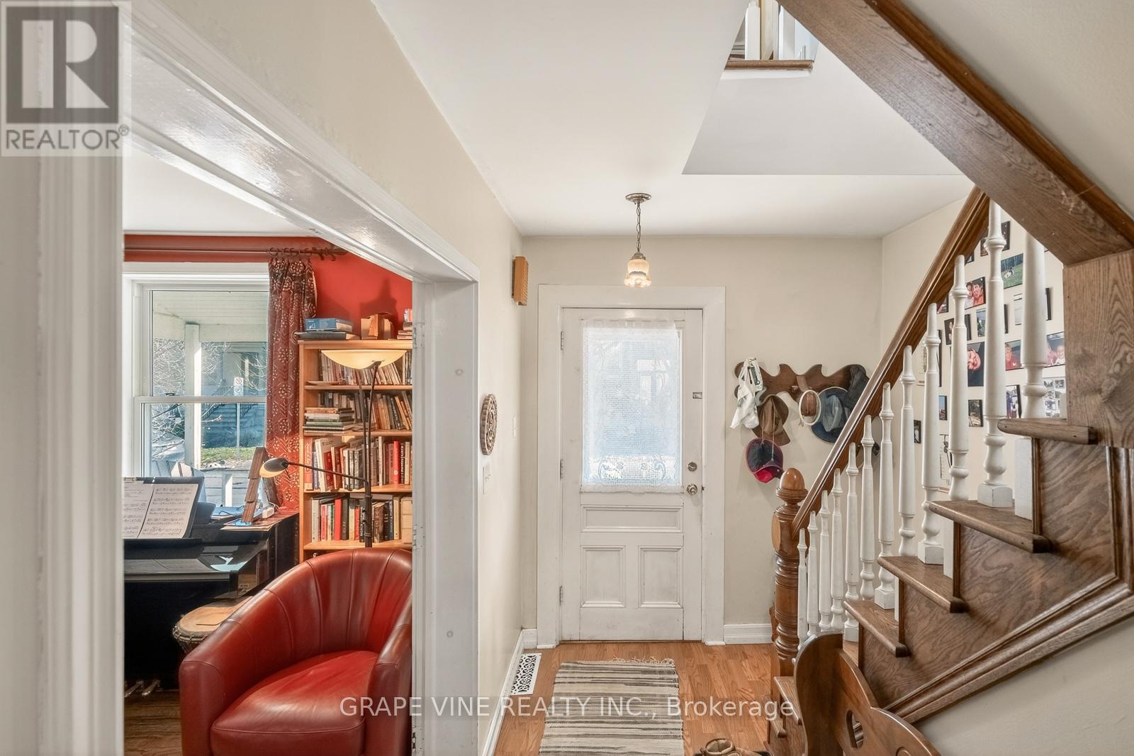 388 BERKLEY AVENUE - 13