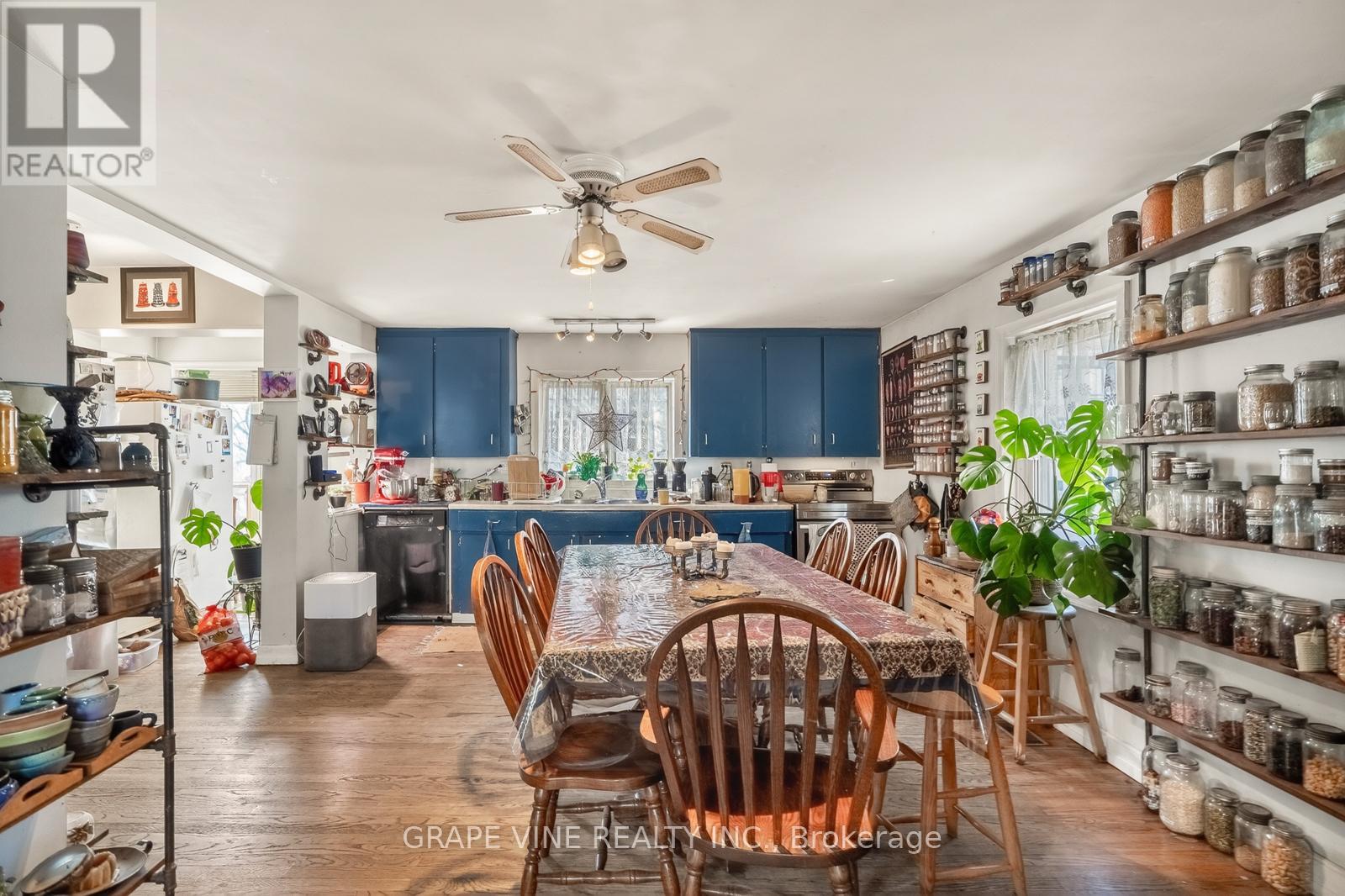 388 BERKLEY AVENUE - 25