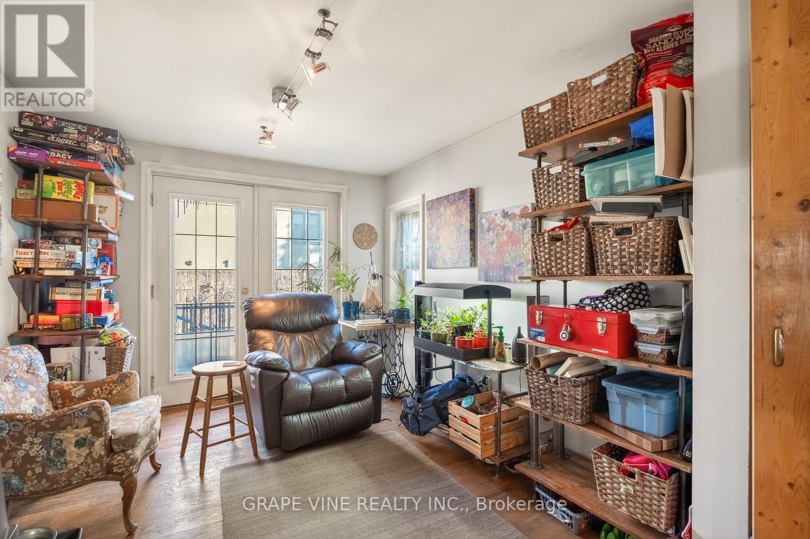 388 BERKLEY AVENUE - 27
