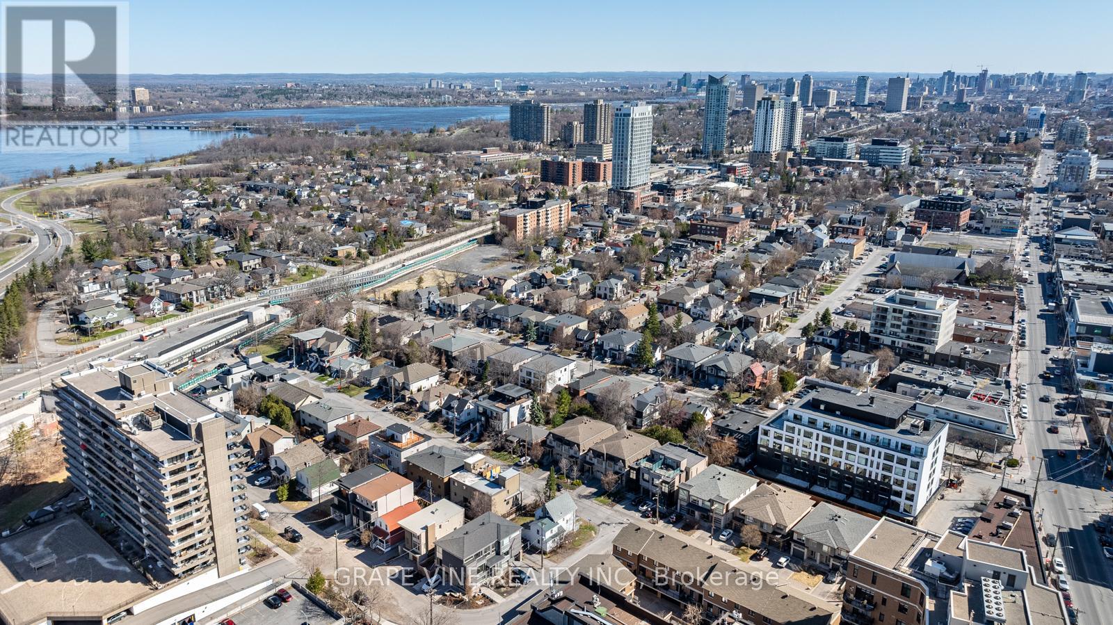 388 BERKLEY AVENUE - 44