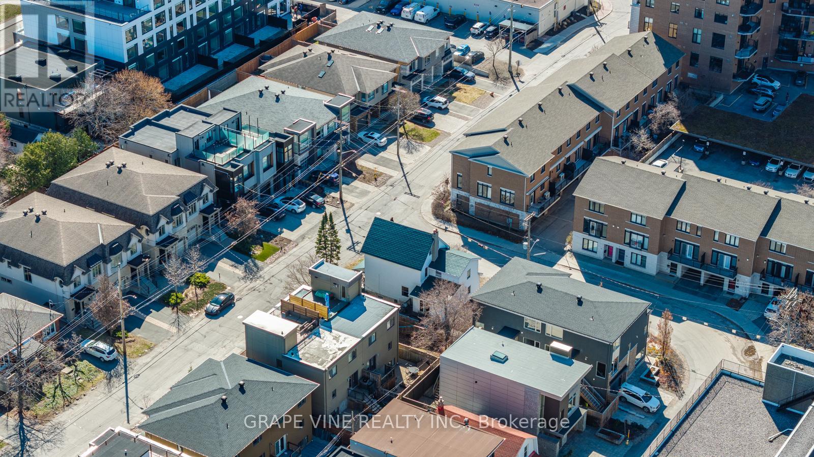 388 BERKLEY AVENUE - 39