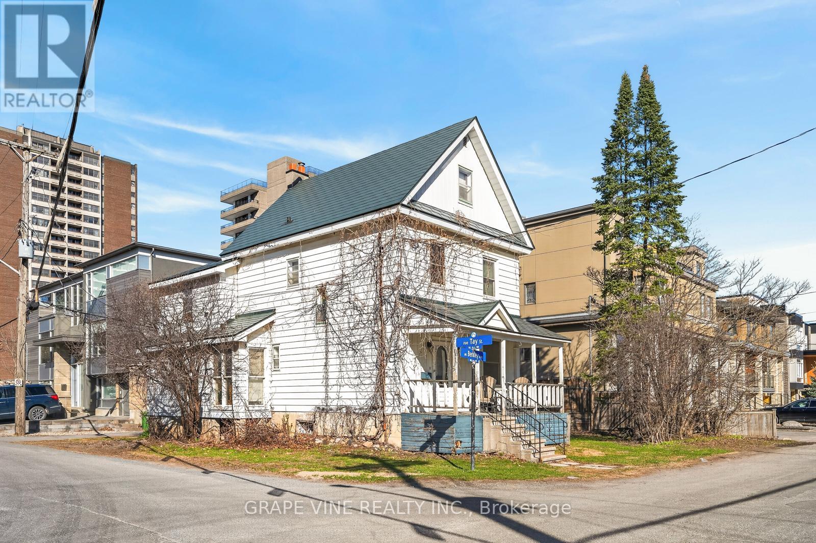 388 BERKLEY AVENUE - 5