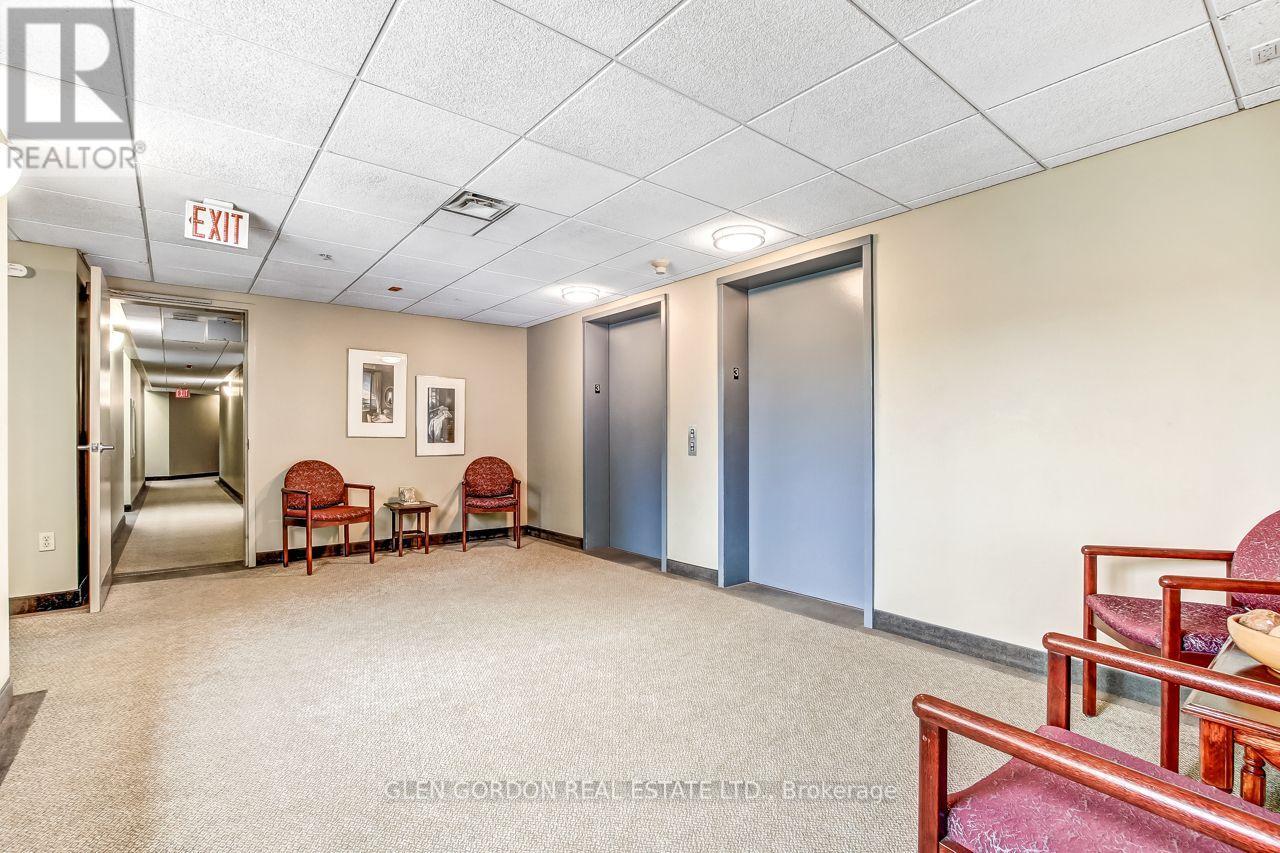 #328 511 GAINSBOROUGH ROAD - 22