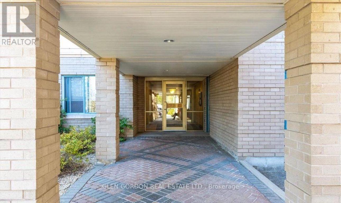 #328 511 GAINSBOROUGH ROAD - 5