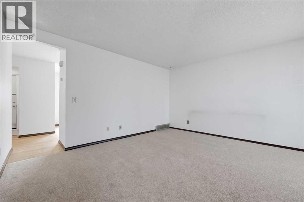 222 Marlborough Way NE - 4