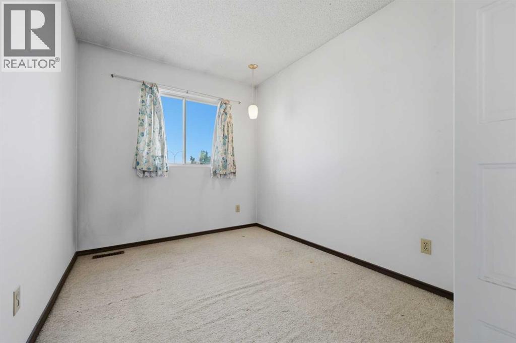 222 Marlborough Way NE - 13