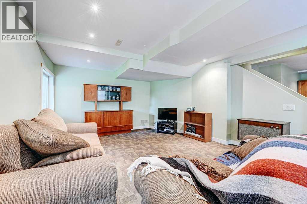 2824 Signal Hill Drive SW - Image 39