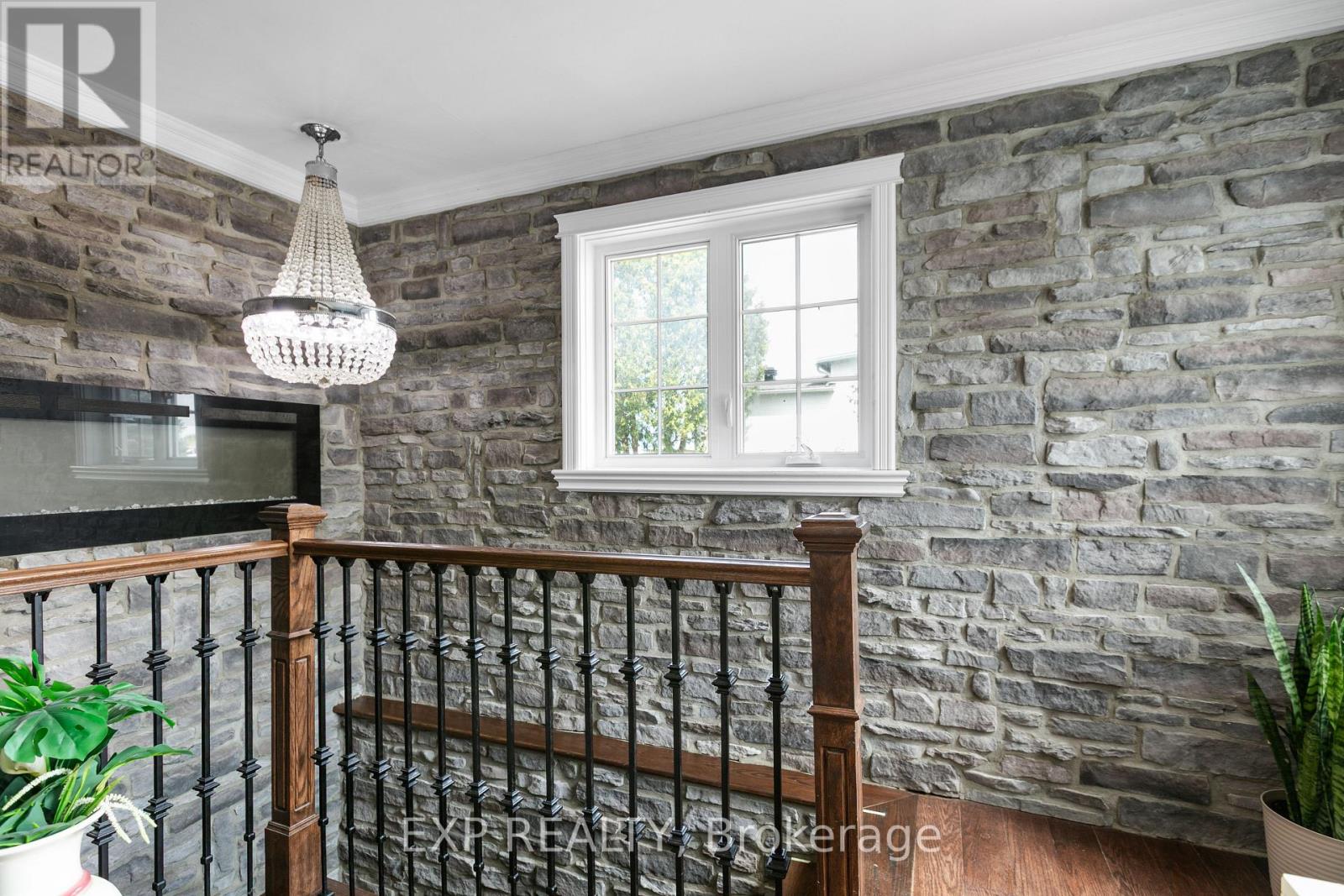 891 LACROIX ROAD - 17