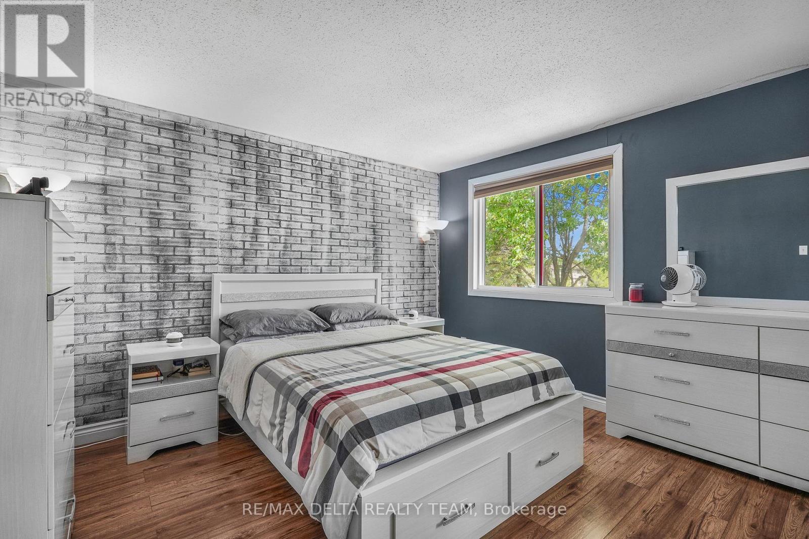 1107 DES FORETS AVENUE - 13