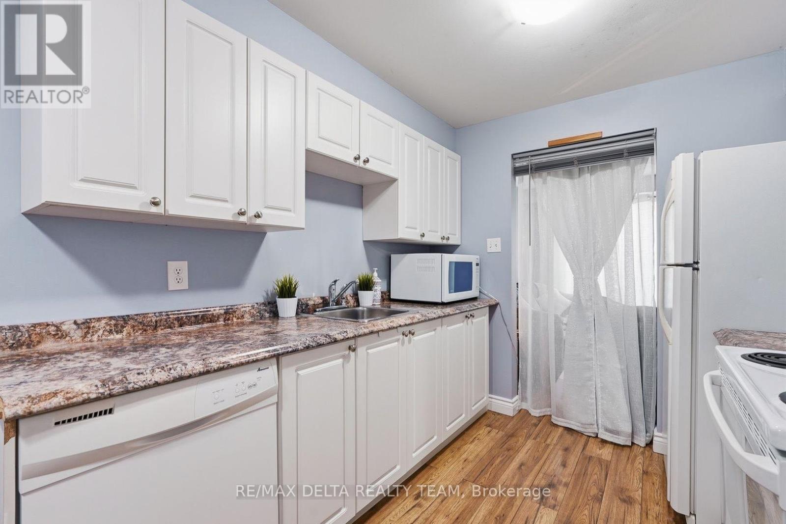 1107 DES FORETS AVENUE - 6