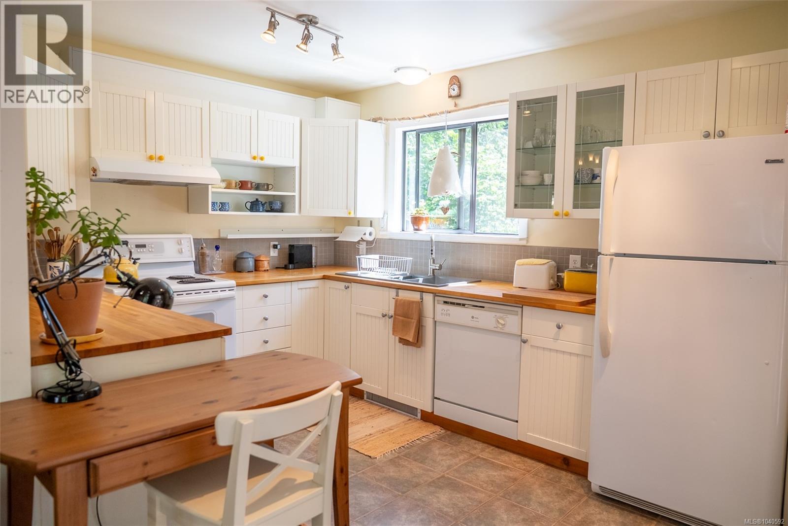 7913 Swanson View Dr - 5