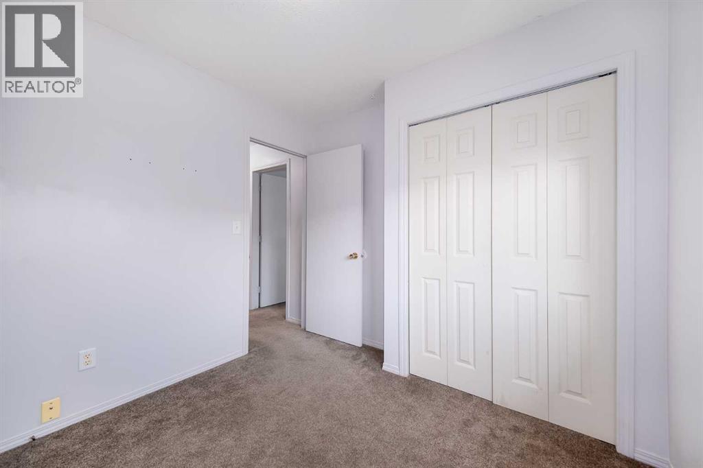 #3 4406 46 Avenue - 28