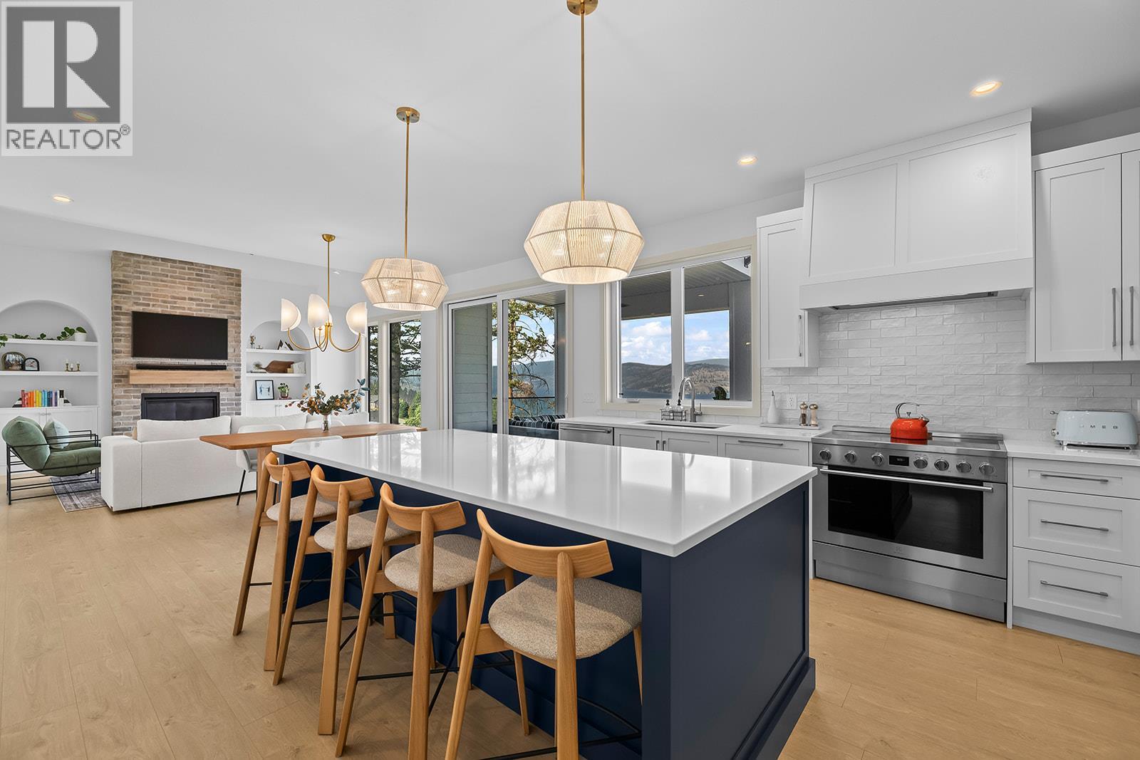 1547 McNaughton Road - 11