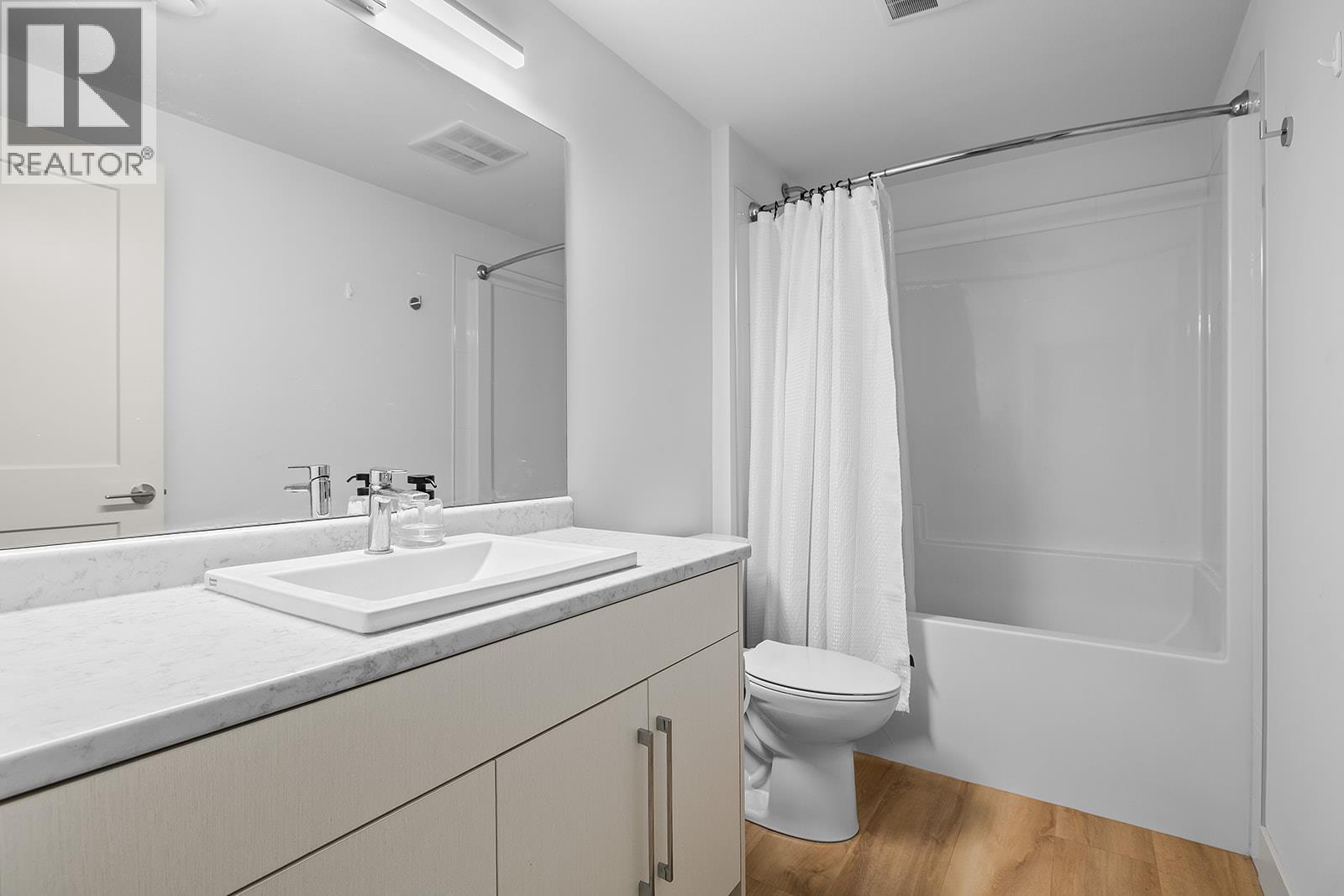 1547 McNaughton Road - 39