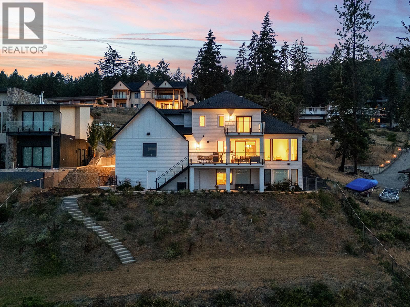 1547 McNaughton Road - 46